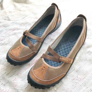 Privo Clarks | Brown Leather Slip On Flats Size 9M